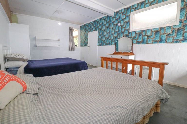 Photo of property in 20 Adams Road, Thornton Bay, Thames, 3575