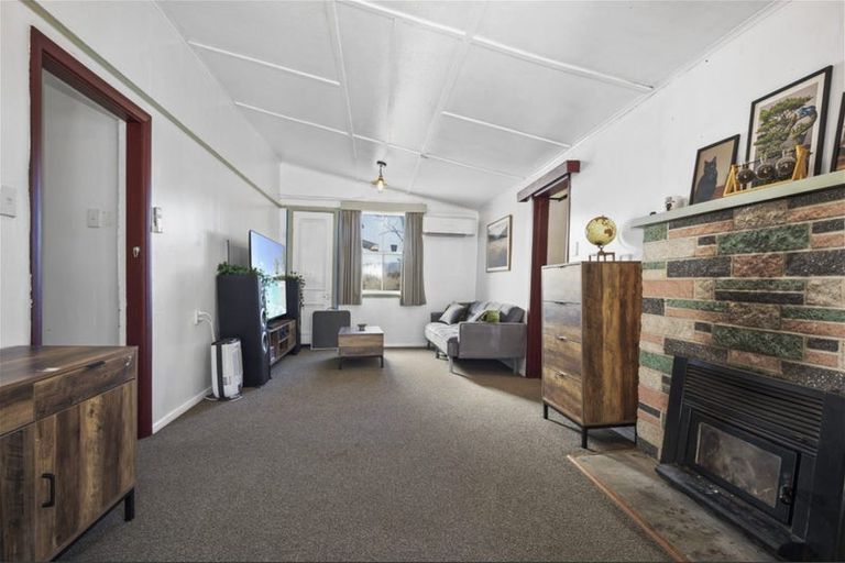 Photo of property in 71 Railway Road, Dalefield, Carterton, 5791