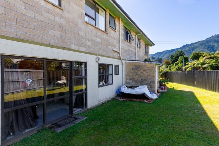 Photo of property in 14 Huia Street, Waikawa, Picton, 7220