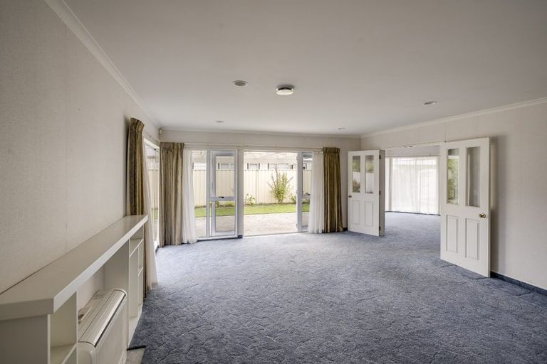 Photo of property in 3 Lowndes Place, Taradale, Napier, 4112