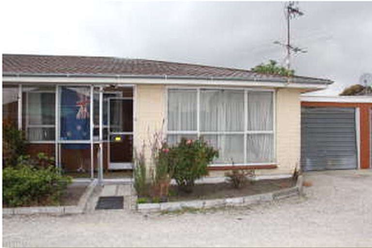 Photo of property in 2/24 Richill Street, Belfast, Christchurch, 8051