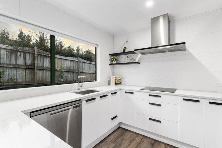 Photo of property in 62 Stableford Drive, Pyes Pa, Tauranga, 3112