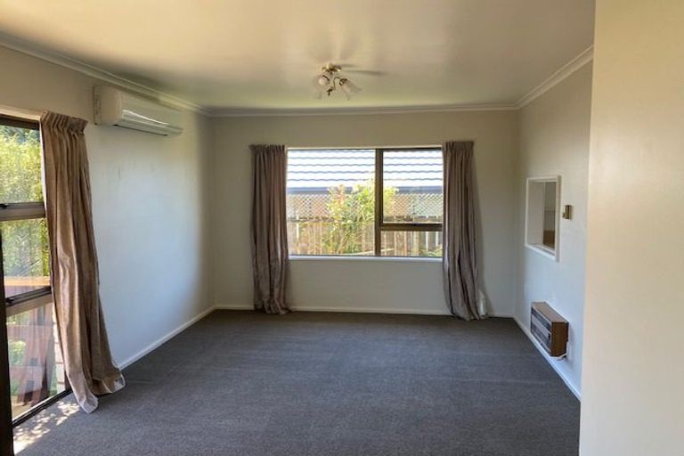 Photo of property in 6 Bankview Place, Amberley, 7410