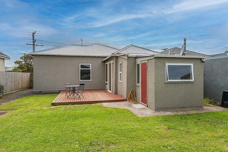 Photo of property in 5 Hargest Crescent, Saint Kilda, Dunedin, 9012