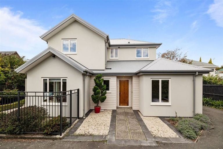 Photo of property in 1/16 Hanover Place, Ilam, Christchurch, 8041