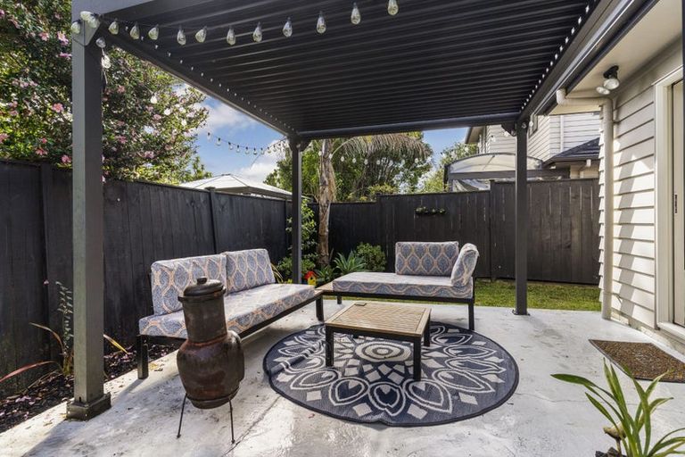 Photo of property in 9a Baird Street, Howick, Auckland, 2014