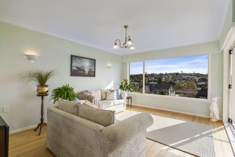 Photo of property in 3 Sea View Terrace, Cockle Bay, Auckland, 2014