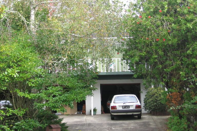 Photo of property in 46 Daffodil Street, Titirangi, Auckland, 0604