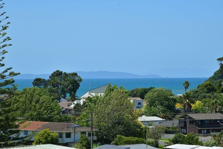 Photo of property in 23b Holiday Road, Stanmore Bay, Whangaparaoa, 0932