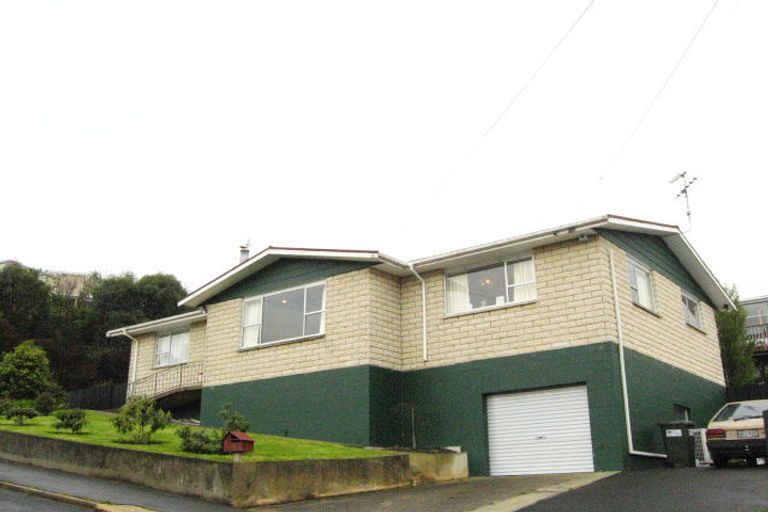 Photo of property in 4 Springdon Avenue, Sawyers Bay, Port Chalmers, 9023