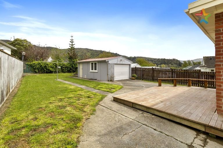 Photo of property in 16 Cleland Crescent, Naenae, Lower Hutt, 5011
