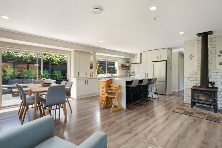 Photo of property in 15 Milsom Place, Te Puke, 3119