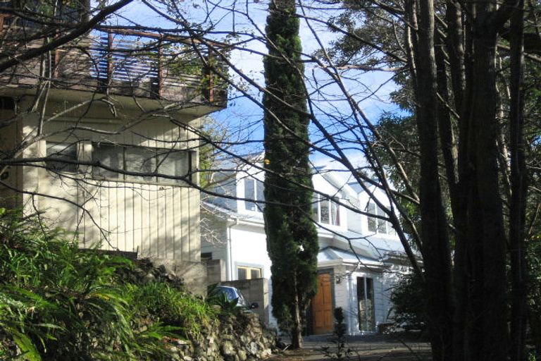 Photo of property in 18 Burns Road, Hospital Hill, Napier, 4110