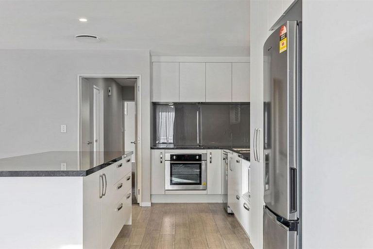 Photo of property in 2/150 Aldwins Road, Phillipstown, Christchurch, 8062