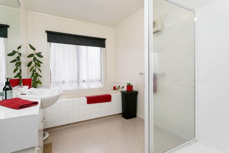 Photo of property in 23 Arthur Crescent, Hilltop, Taupo, 3330