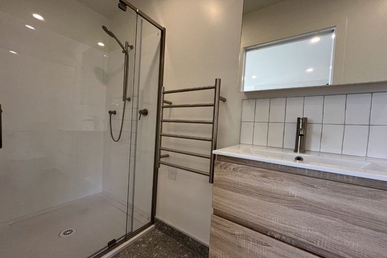 Photo of property in 1/23 Makomako Drive, Orewa, 0931