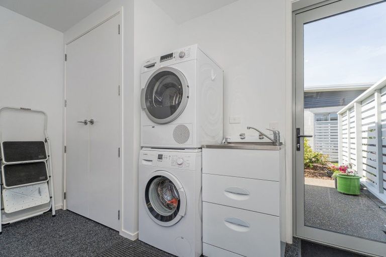 Photo of property in 16 Vanita Drive, Whitianga, 3510