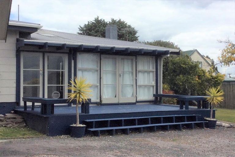 Photo of property in 5 Coulter Road, Owhata, Rotorua, 3010