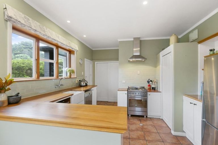 Photo of property in 143 Campbell Street, Karori, Wellington, 6012