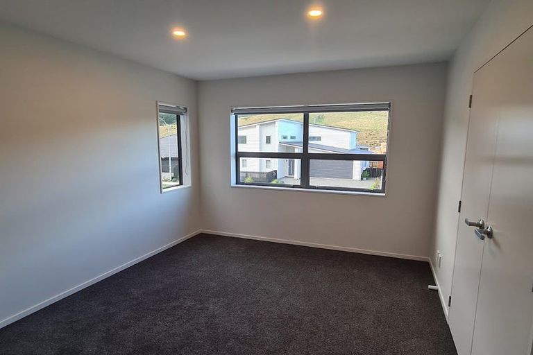 Photo of property in 87 Melksham Drive, Churton Park, Wellington, 6037