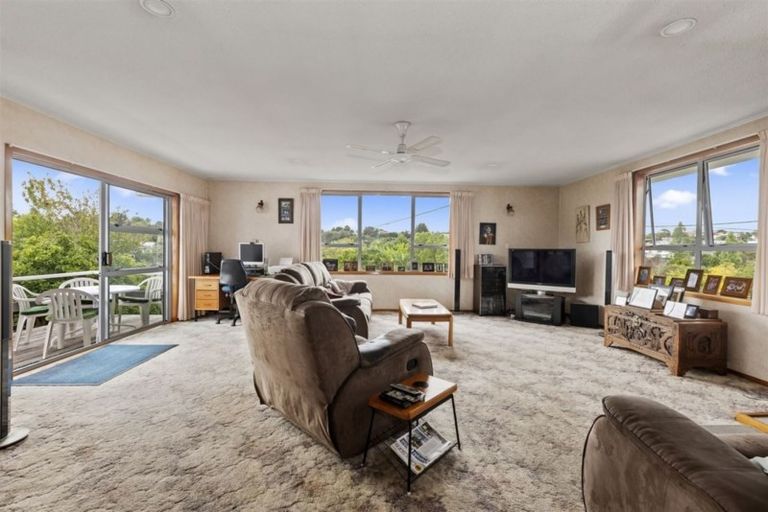 Photo of property in 76 Old Onerahi Road, Onerahi, Whangarei, 0110