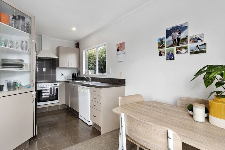 Photo of property in 15b Queen Road, Bellevue, Tauranga, 3110
