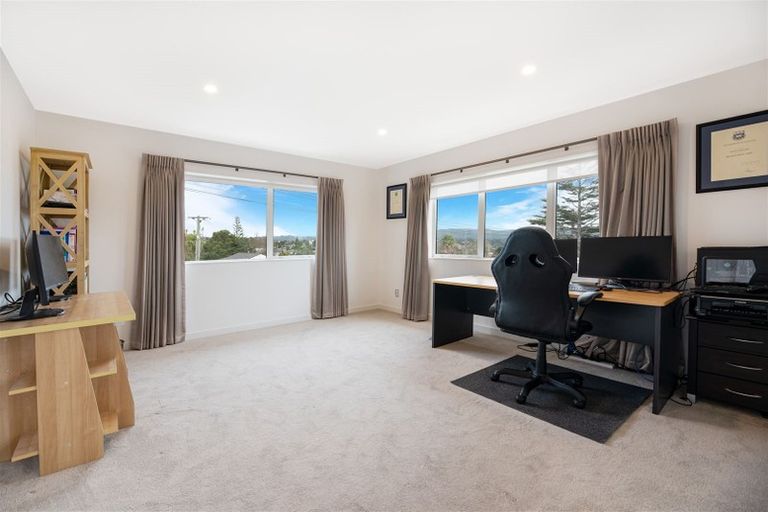 Photo of property in 1a Waitaki Street, Sunnyvale, Auckland, 0612