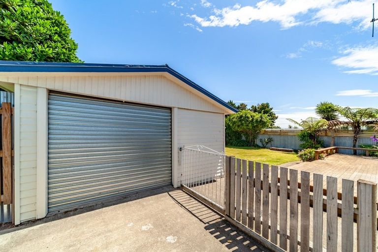 Photo of property in 36 Upham Street, Havelock North, 4130