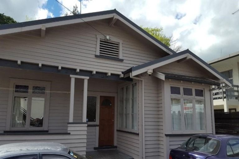 Photo of property in 16 Opoia Road, Hamilton East, Hamilton, 3216