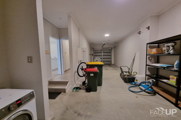 Photo of property in 6 Weta Road, Hobsonville, Auckland, 0616