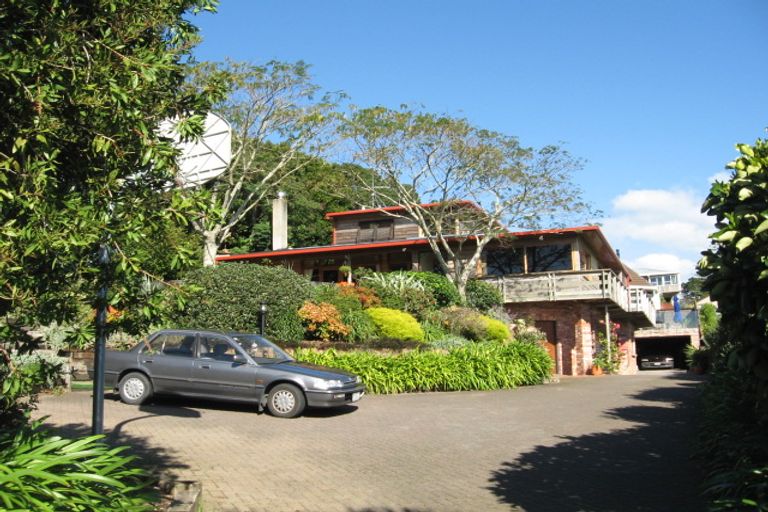 Photo of property in 50 Charles Dickens Drive, Mellons Bay, Auckland, 2014