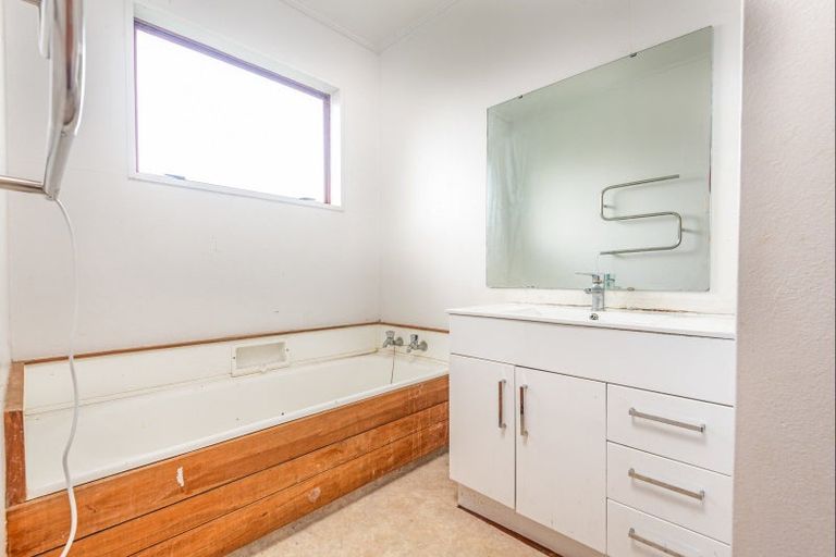 Photo of property in 19a Gorton Street, Bulls, 4818