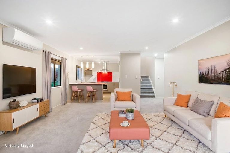 Photo of property in 19a Kelwyn Road, Kelston, Auckland, 0602