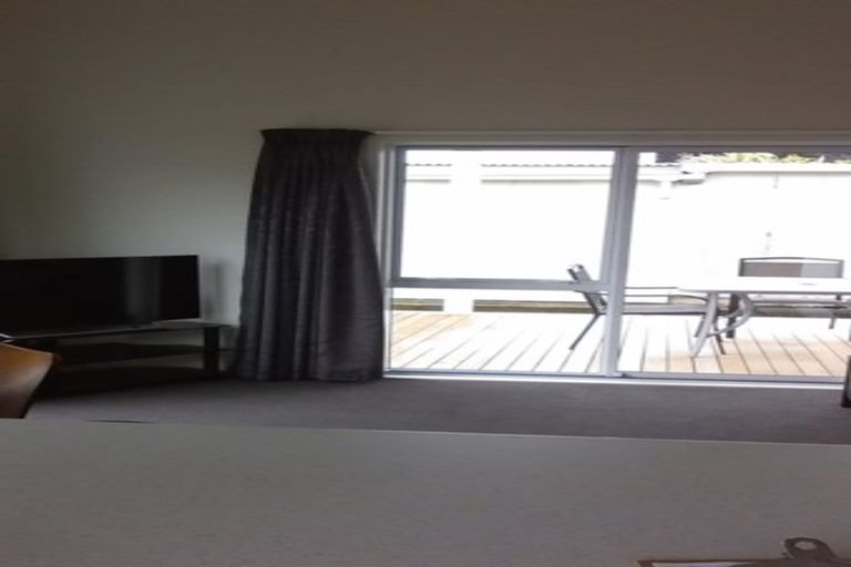 Photo of property in 38 Oxford Street, Fairfield, Hamilton, 3214