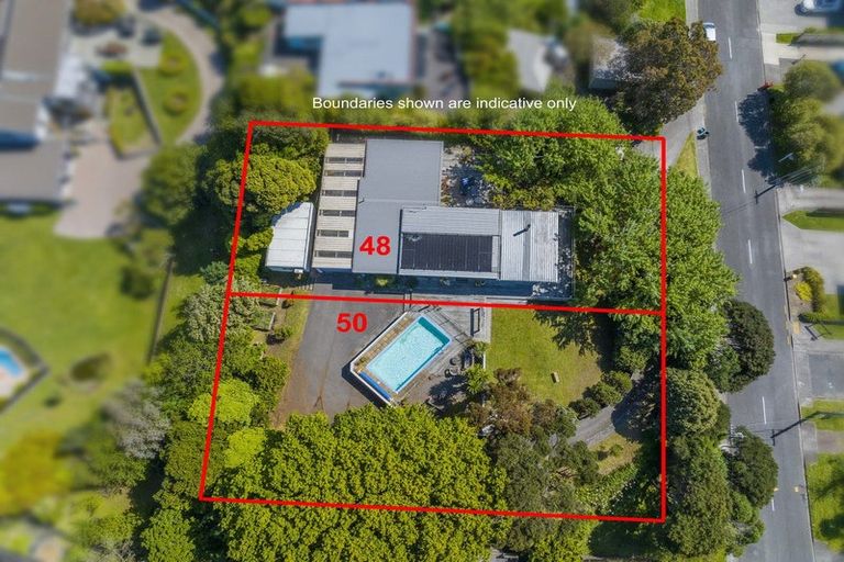 Photo of property in 48 Tiromoana Road, Raumati South, Paraparaumu, 5032