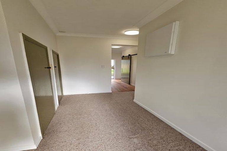 Photo of property in 30 Oxford Street, Fairfield, Hamilton, 3214
