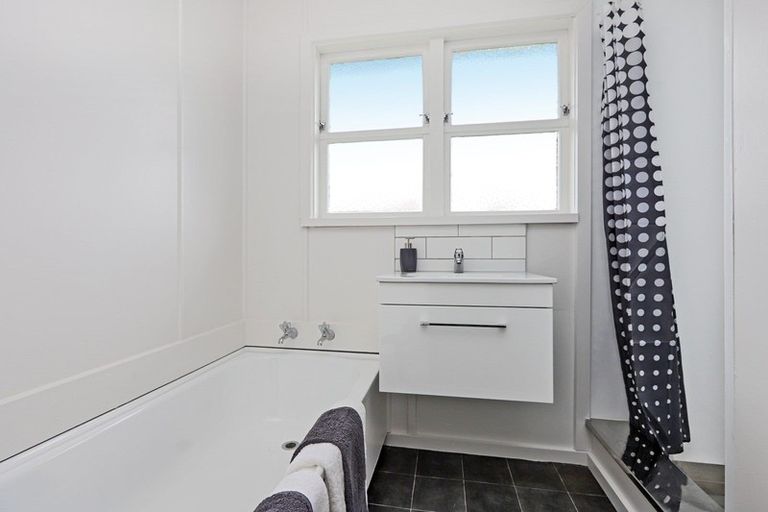 Photo of property in 75 Dover Road, Flaxmere, Hastings, 4120