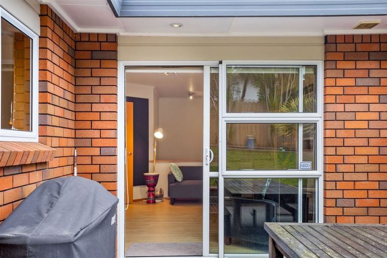 Photo of property in 20 Sailfish Drive, West Harbour, Auckland, 0618