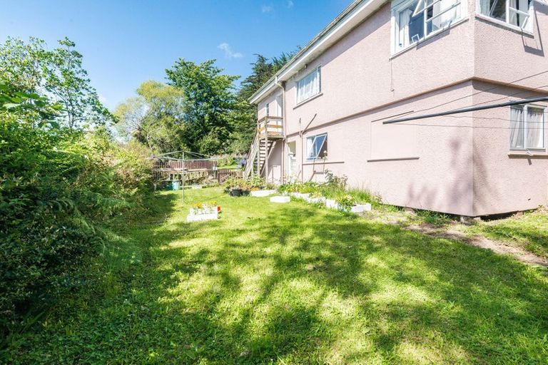 Photo of property in 292 Main Road, Tawa, Wellington, 5028