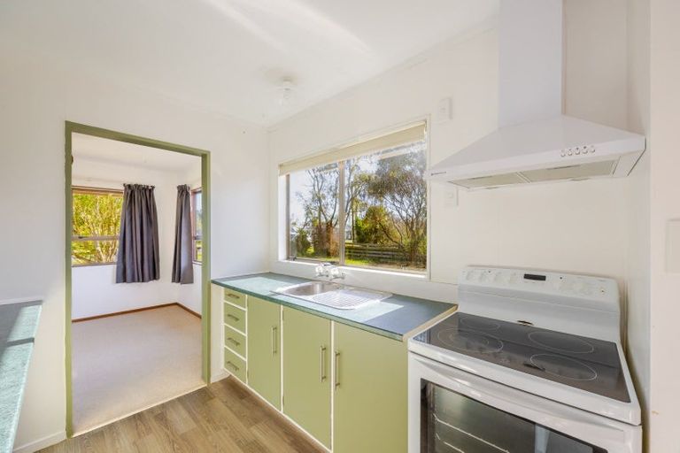 Photo of property in 12 Lake Street, Takapau, 4203