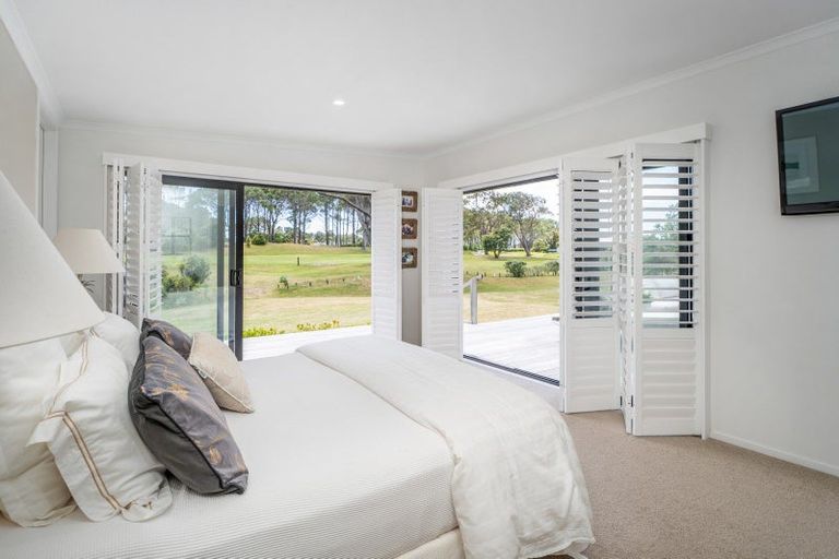 Photo of property in 111 Benjamin Place, Matarangi, Whitianga, 3592