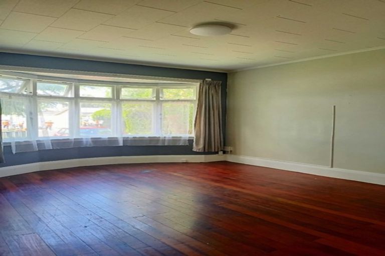 Photo of property in 23 Earlsworth Road, Mangere East, Auckland, 2024