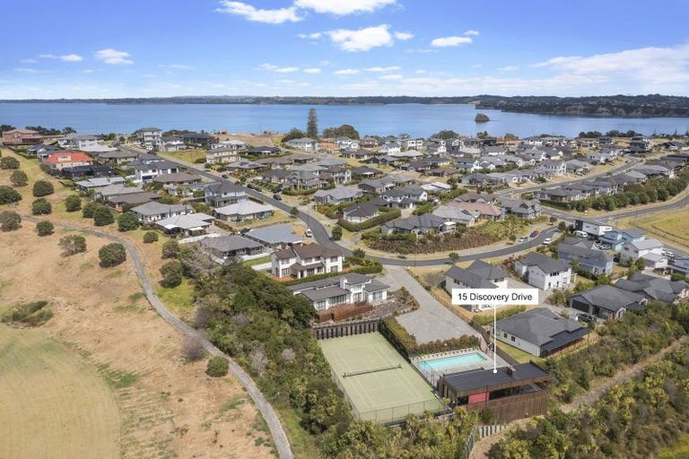 Photo of property in 31 Discovery Drive, Gulf Harbour, Whangaparaoa, 0930