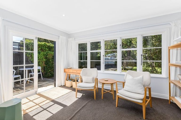 Photo of property in 4 Totara Street, Eastbourne, Lower Hutt, 5013