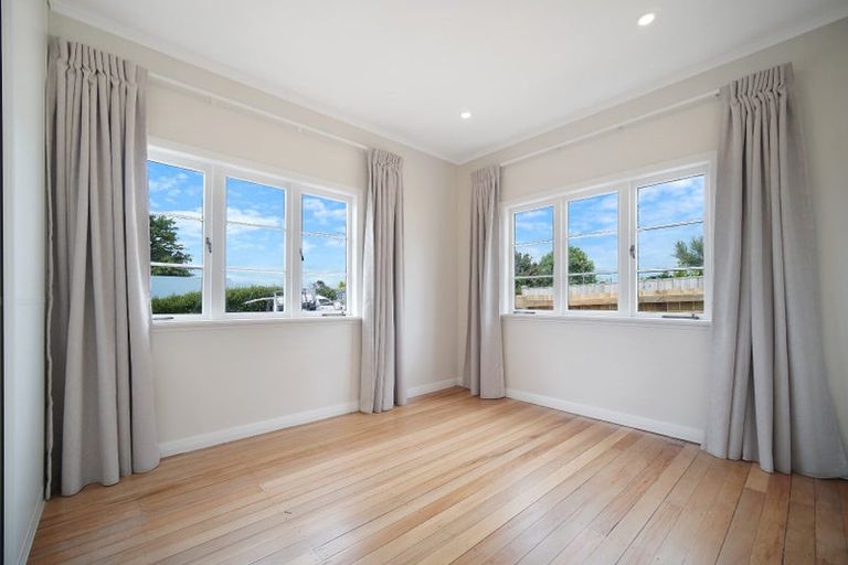 Photo of property in 19a Alexandra Street, Riverhead, 0820