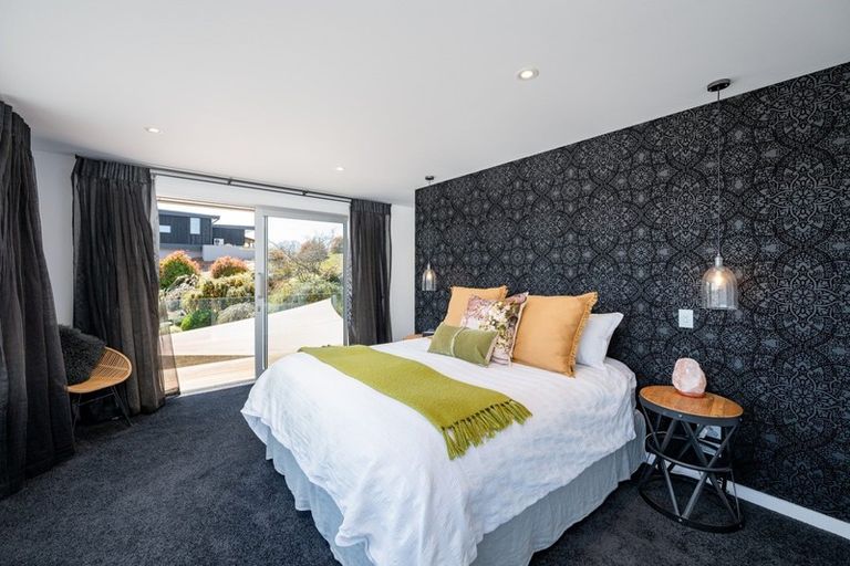 Photo of property in 27 Ridgecrest, Wanaka, 9305