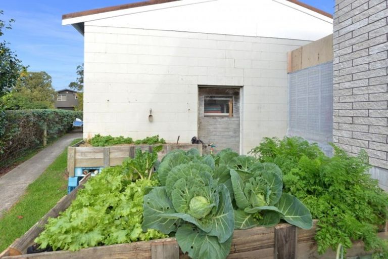 Photo of property in 2047 Ngunguru Road, Ngunguru, Whangarei, 0173