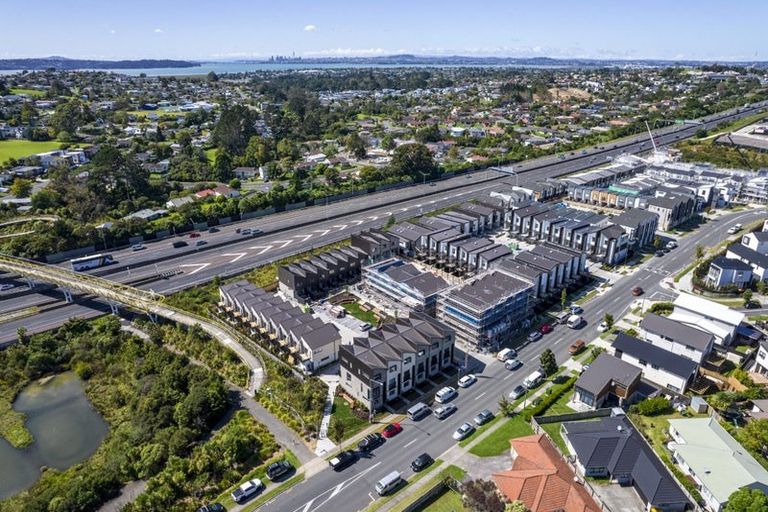 Photo of property in 35/28 Westgate Drive, Westgate, Auckland, 0614