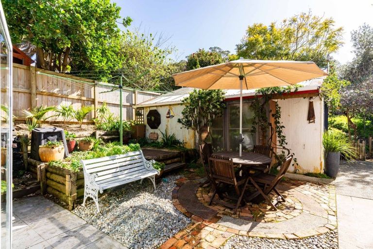 Photo of property in 12 Whangarei Heads Road, Onerahi, Whangarei, 0110