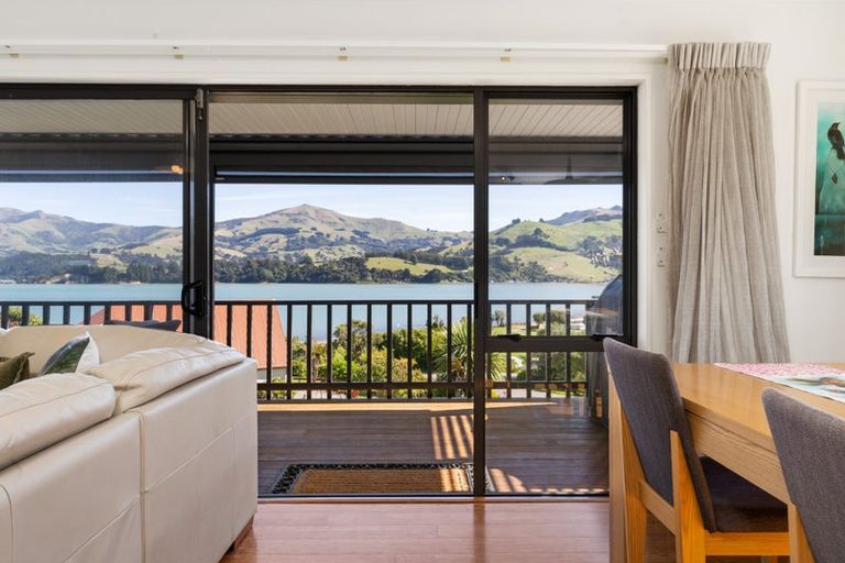 Photo of property in 18 Haywards Lane, Duvauchelle, 7581